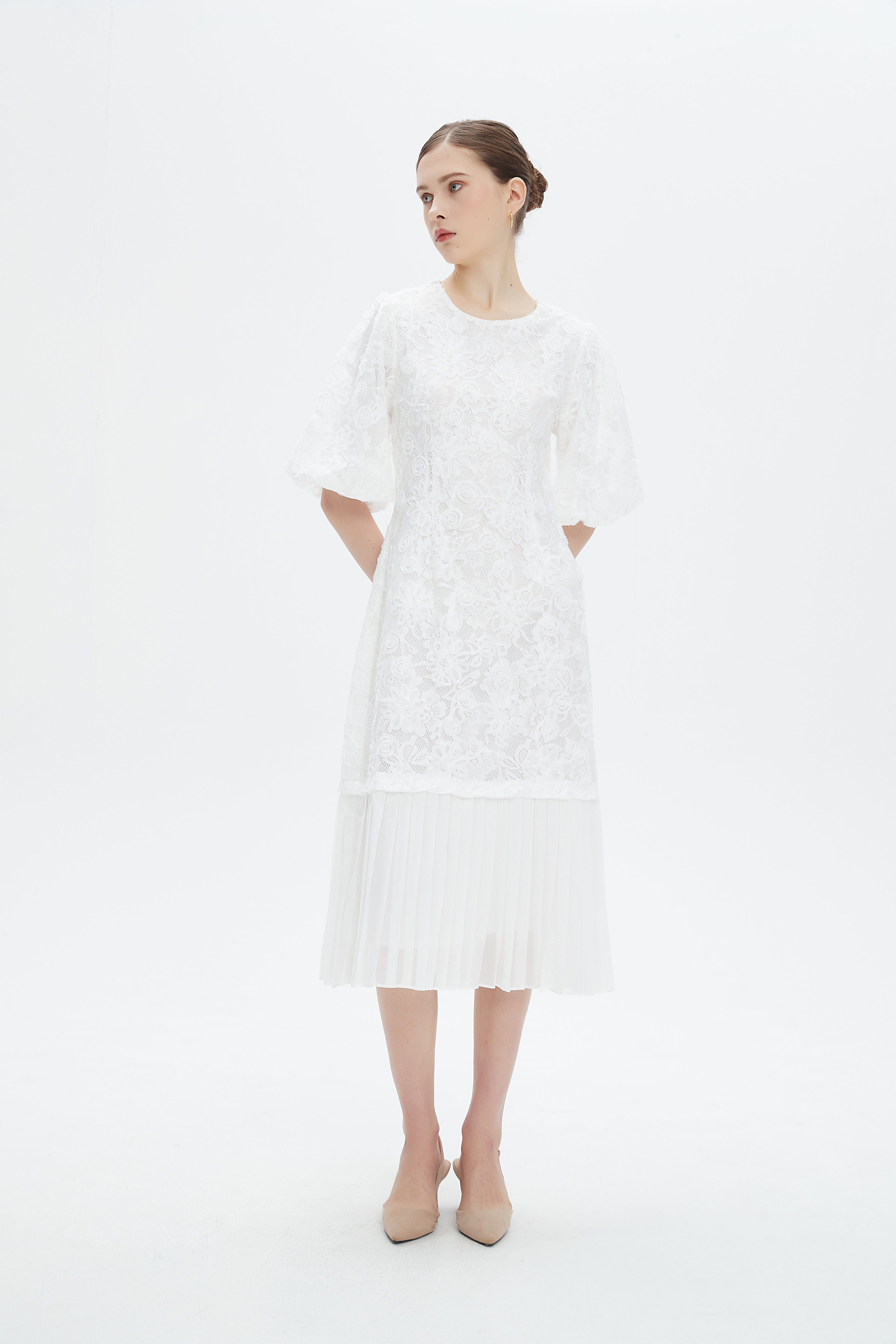 نتشي فستان ميدي مخصر بليسيه من أسفل نص كم بف نسائي