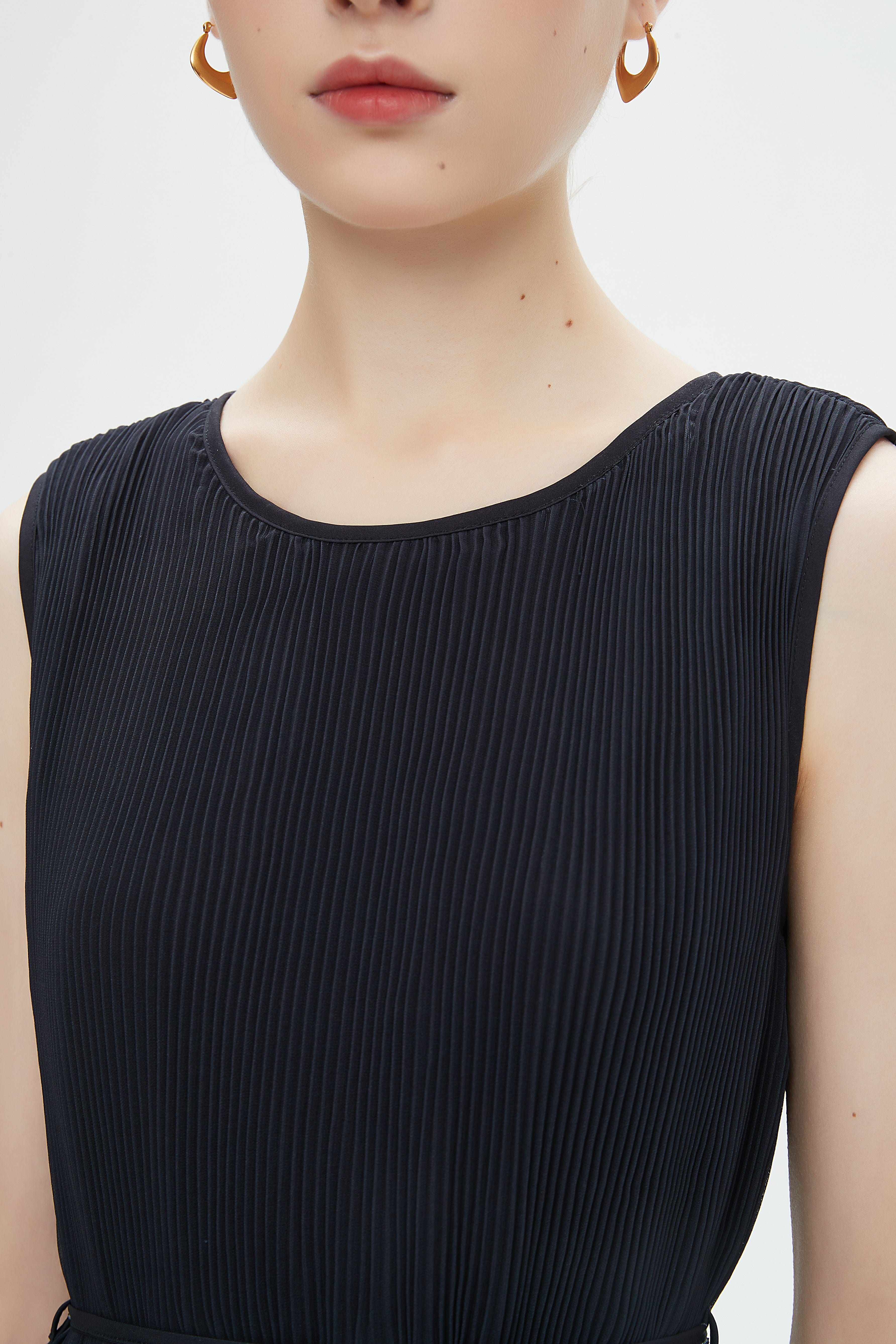 نتشي فستان ماكسي بدون أكمام مضلع بطبعة