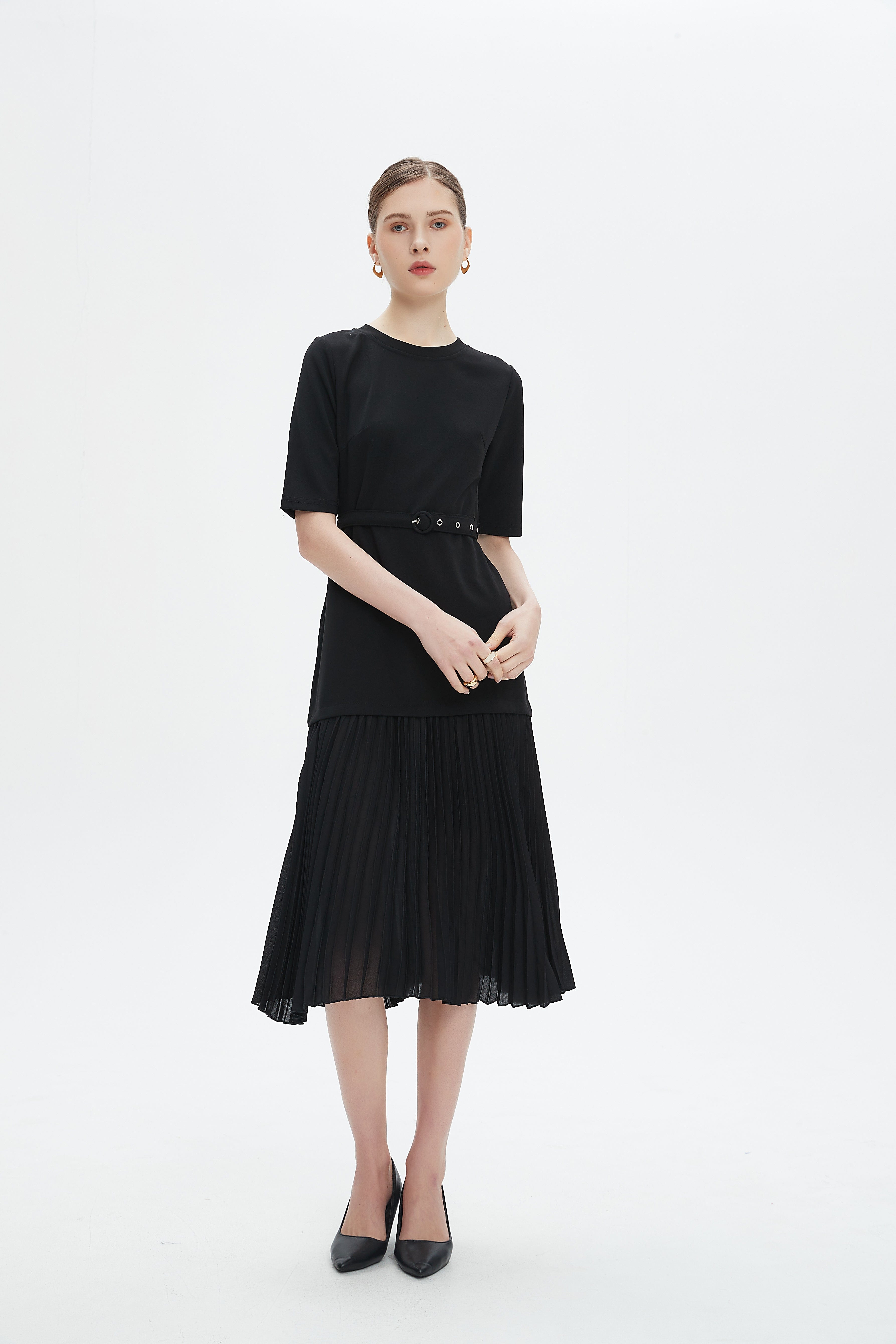 نتشي فستان ميدي نسائي مزين بليسية من الأسفل