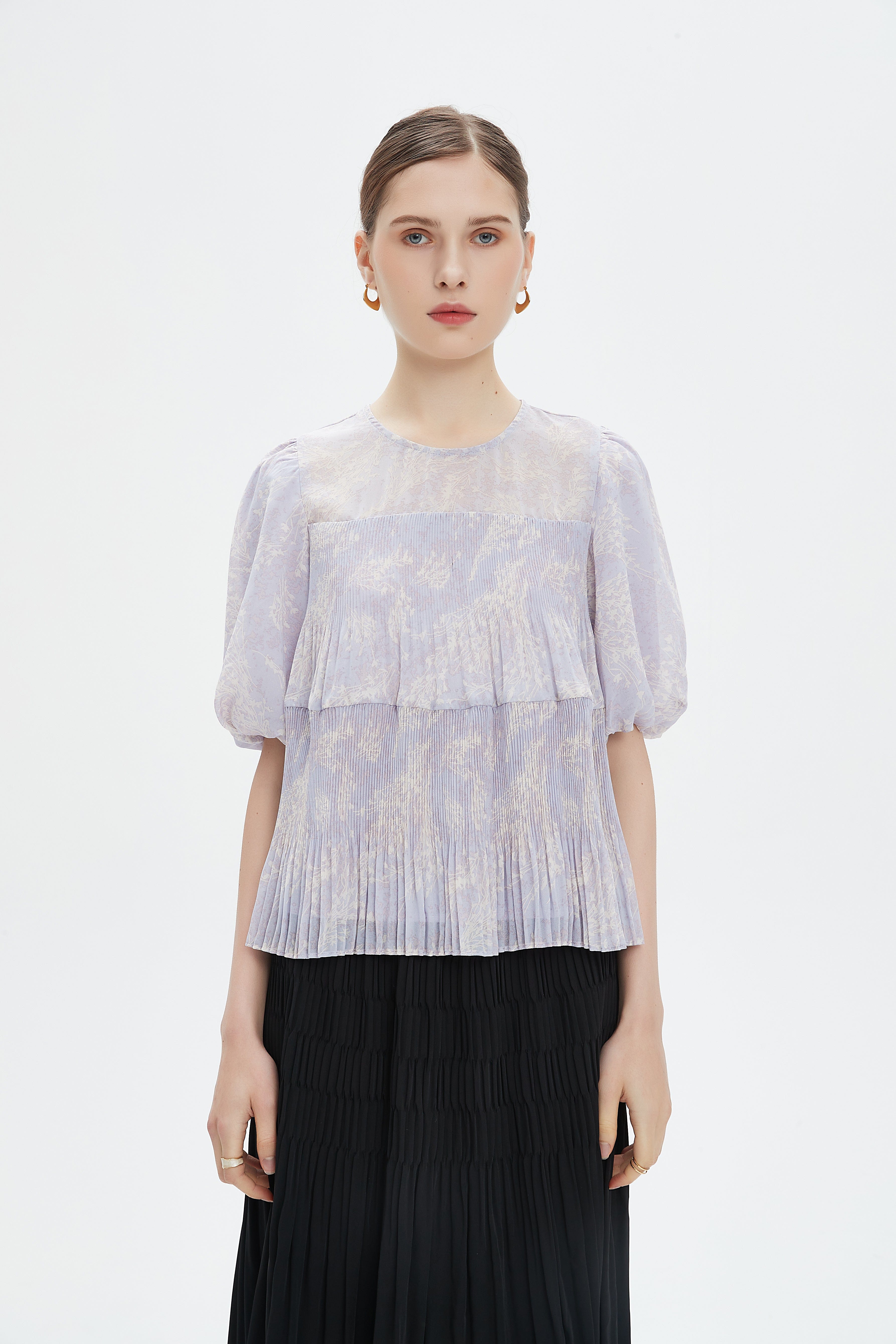 نتشي توب شفاف مشجر نص كم بف نسائي