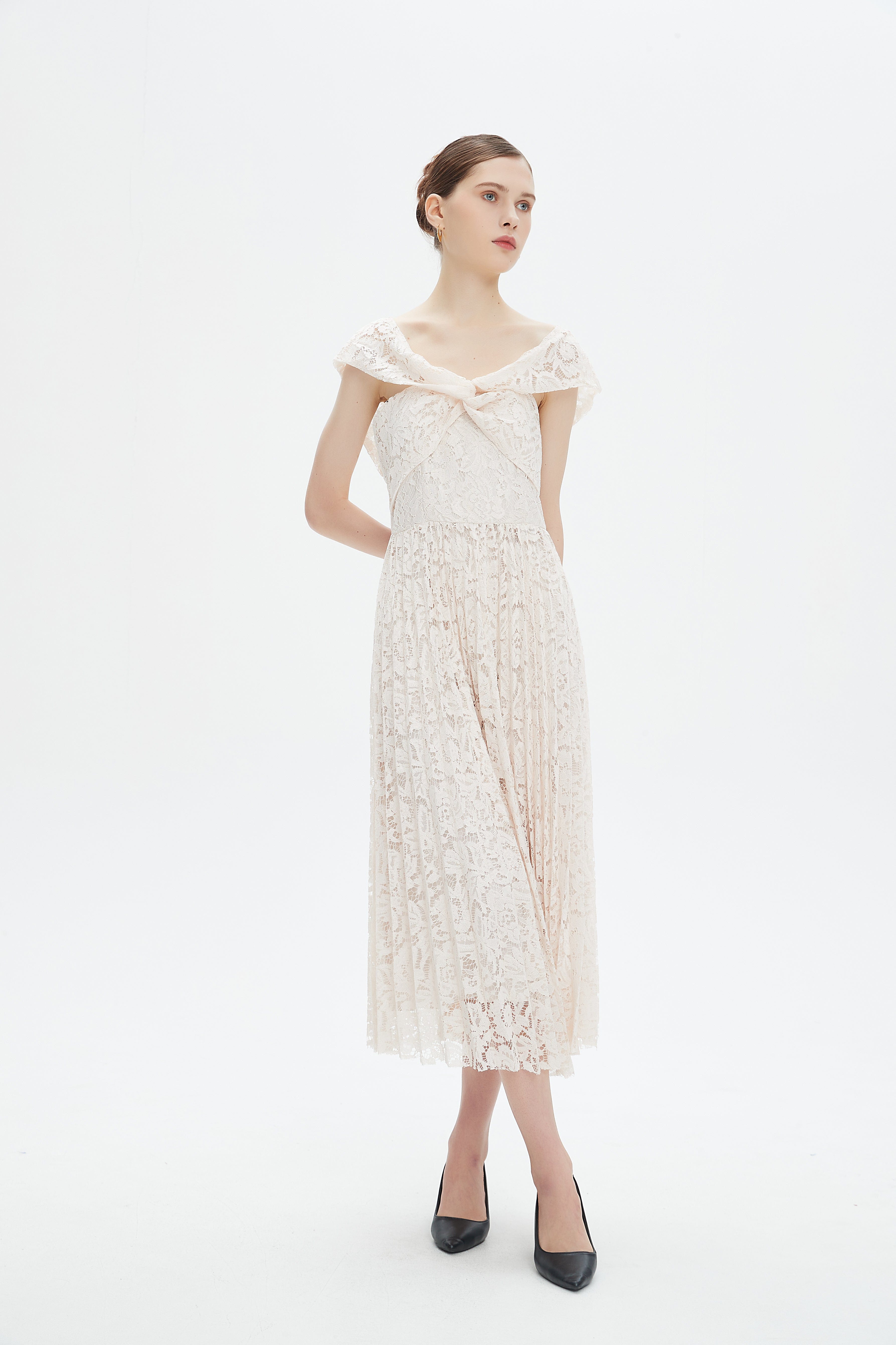 نتشي فستان ميدي بأكمام قصيرة دانتيل مخرم نسائي