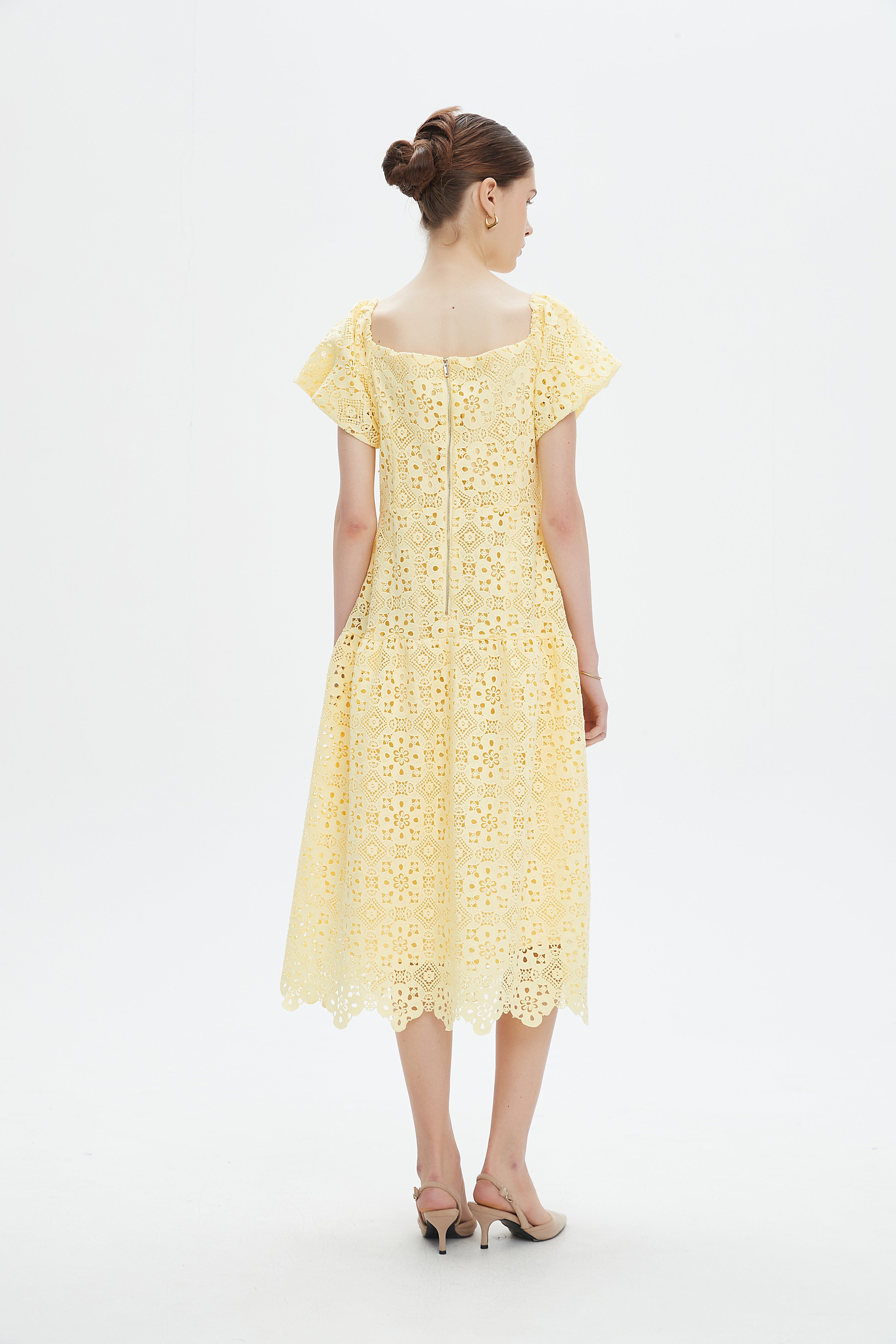 نتشي فستان ميدي مورد كم قصير بف نسائي