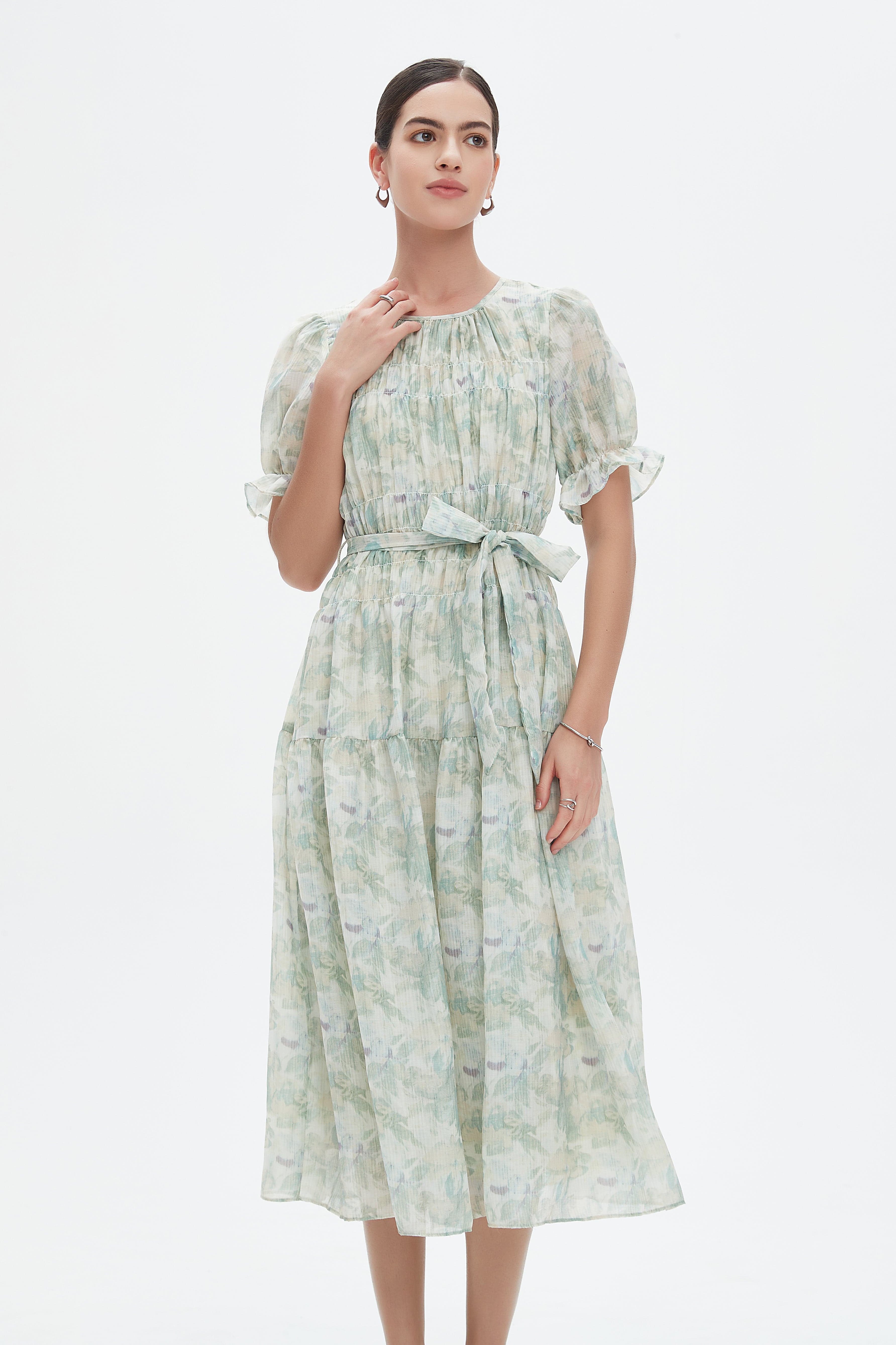 نتشي فستان ميدي بأكمام قصيرة مشجر برباط خصر