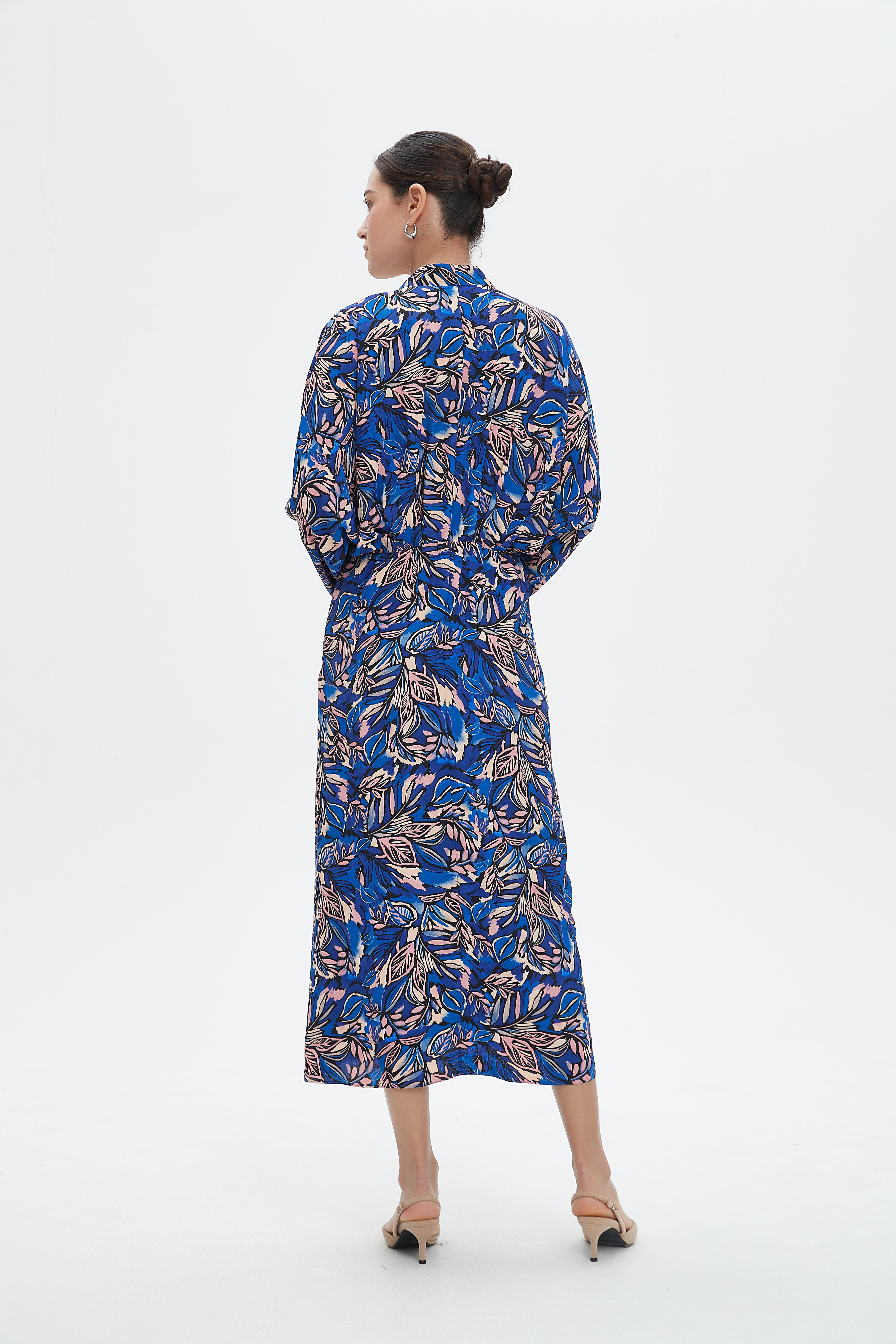 نتشي فستان ميدي بأكمام طويلة بفتحة سبعة مخصر نسائي