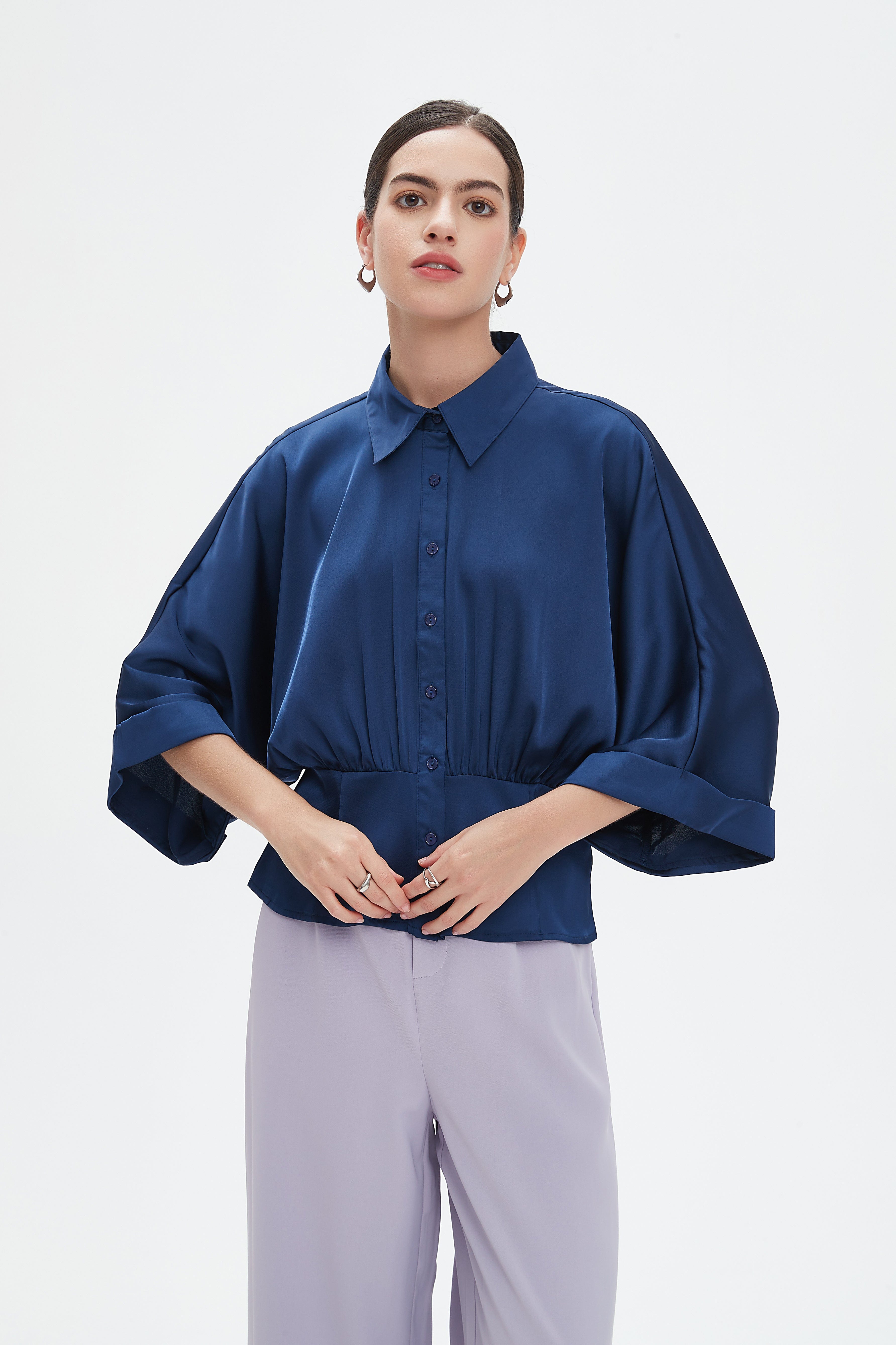 نتشي قميص بأكمام 3/4 سادة بأزرار أمامية نسائي