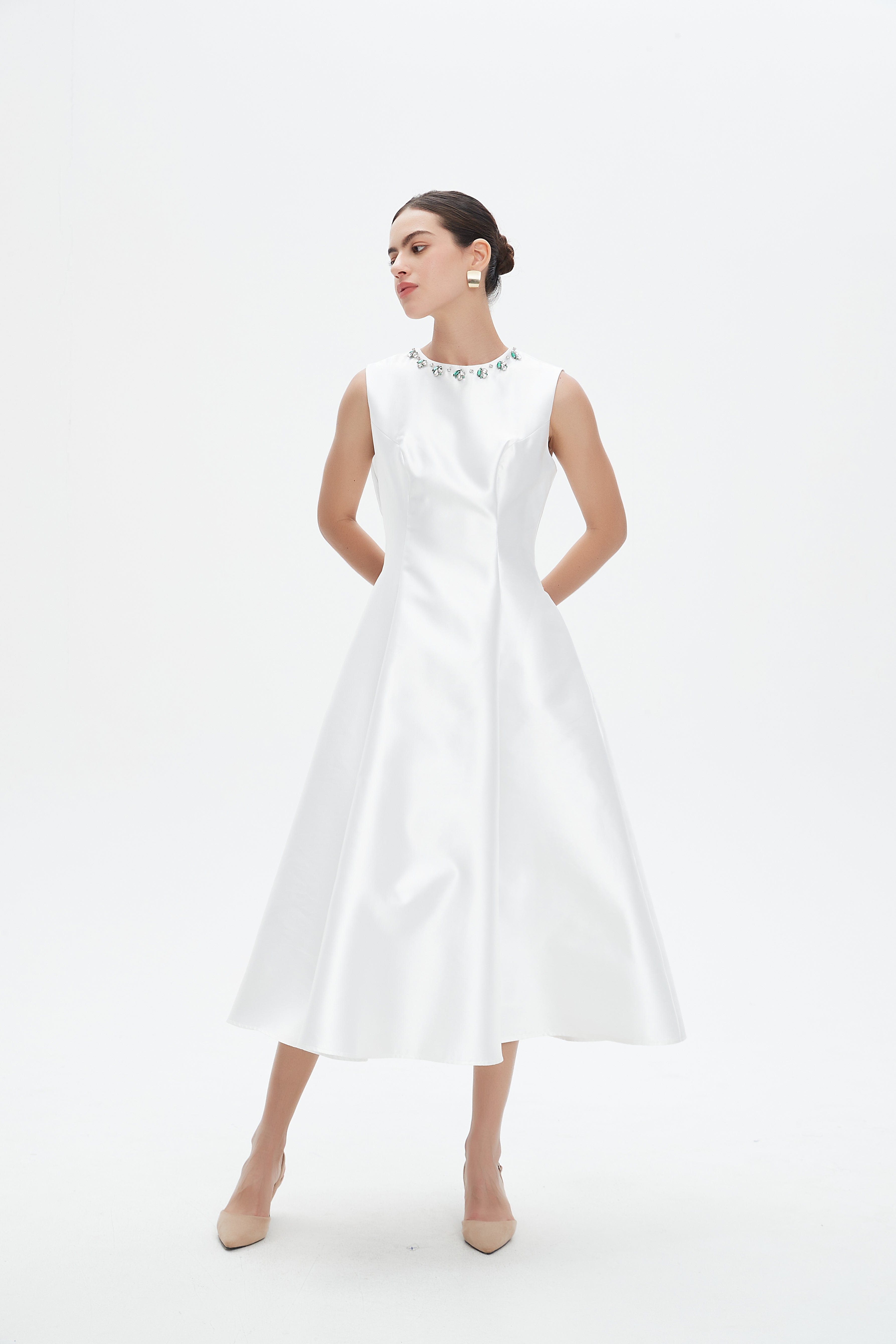 نتشي فستان ميدي سادة منفوش مزين بستراس نسائي