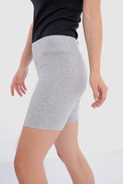 كارينا شورت ضيق ليقنز قصير من القطن