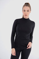 كارينا بلوزة سادة بأكمام طويلة بياقة عالية