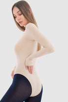 كارينا بودي سوت سادة بأكمام طويلة من الألياف الدقيقة