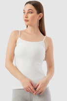 كارينا توب ضيق حريمي سادة بحمالات رفيعة