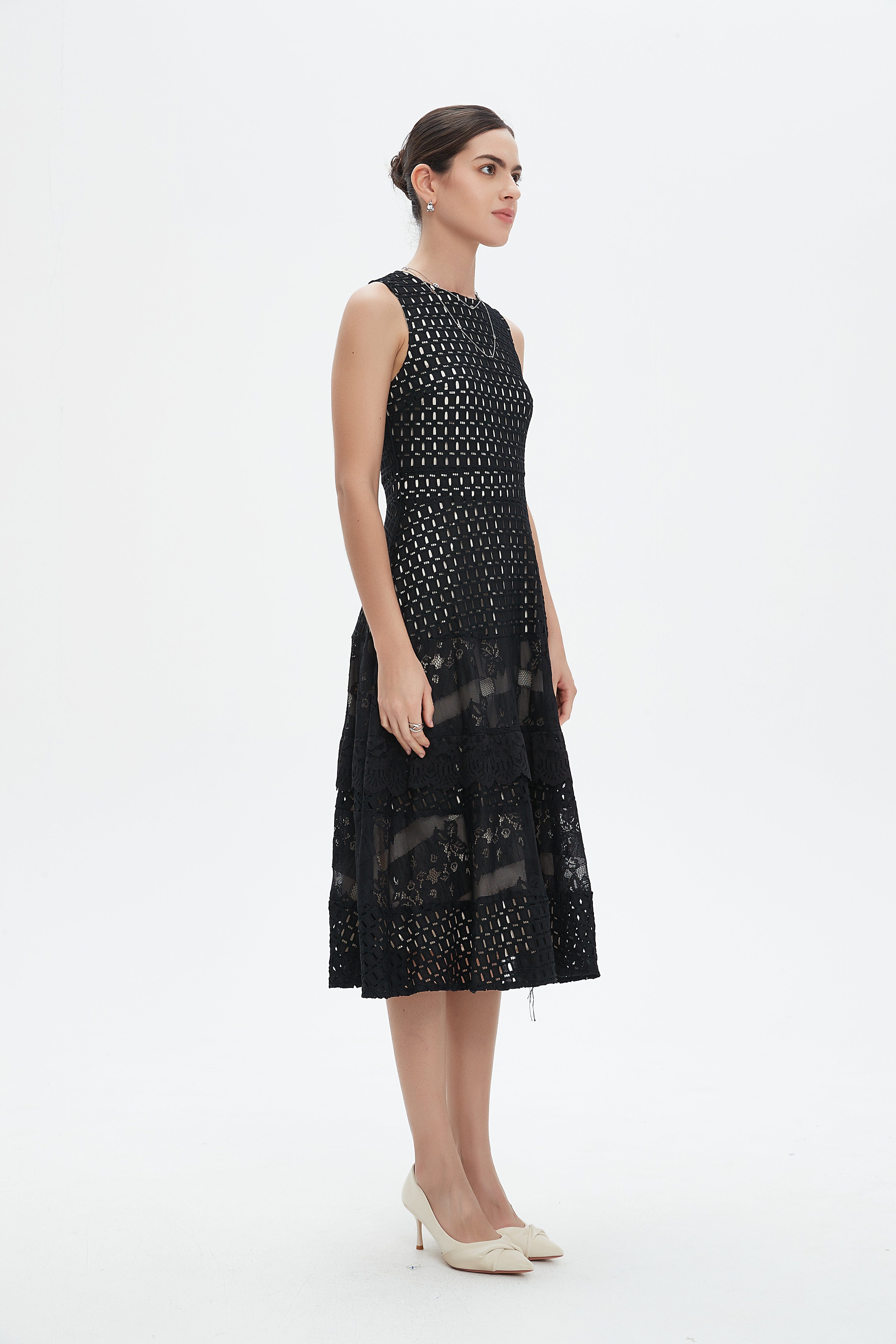 نتشي فستان ميدي بلا أكمام منفوش نسائي