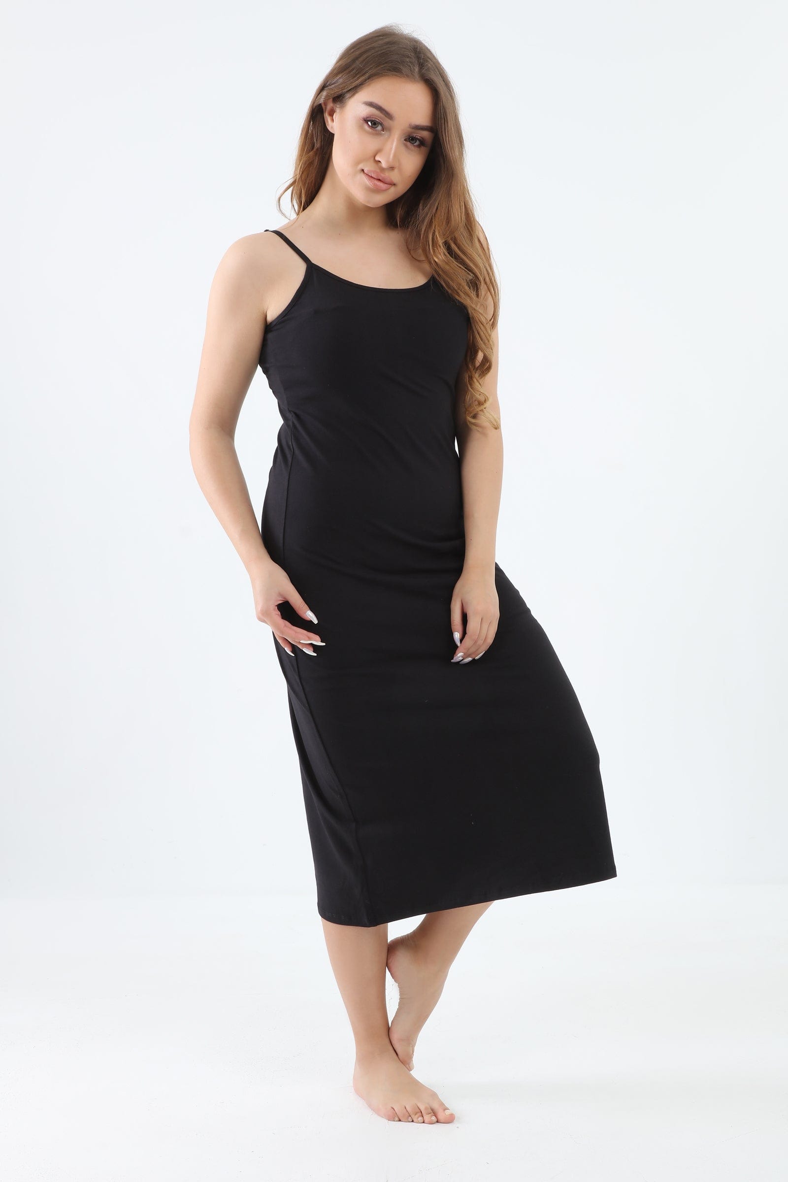 كارينا فستان قطن ساده نسائي بحمالات