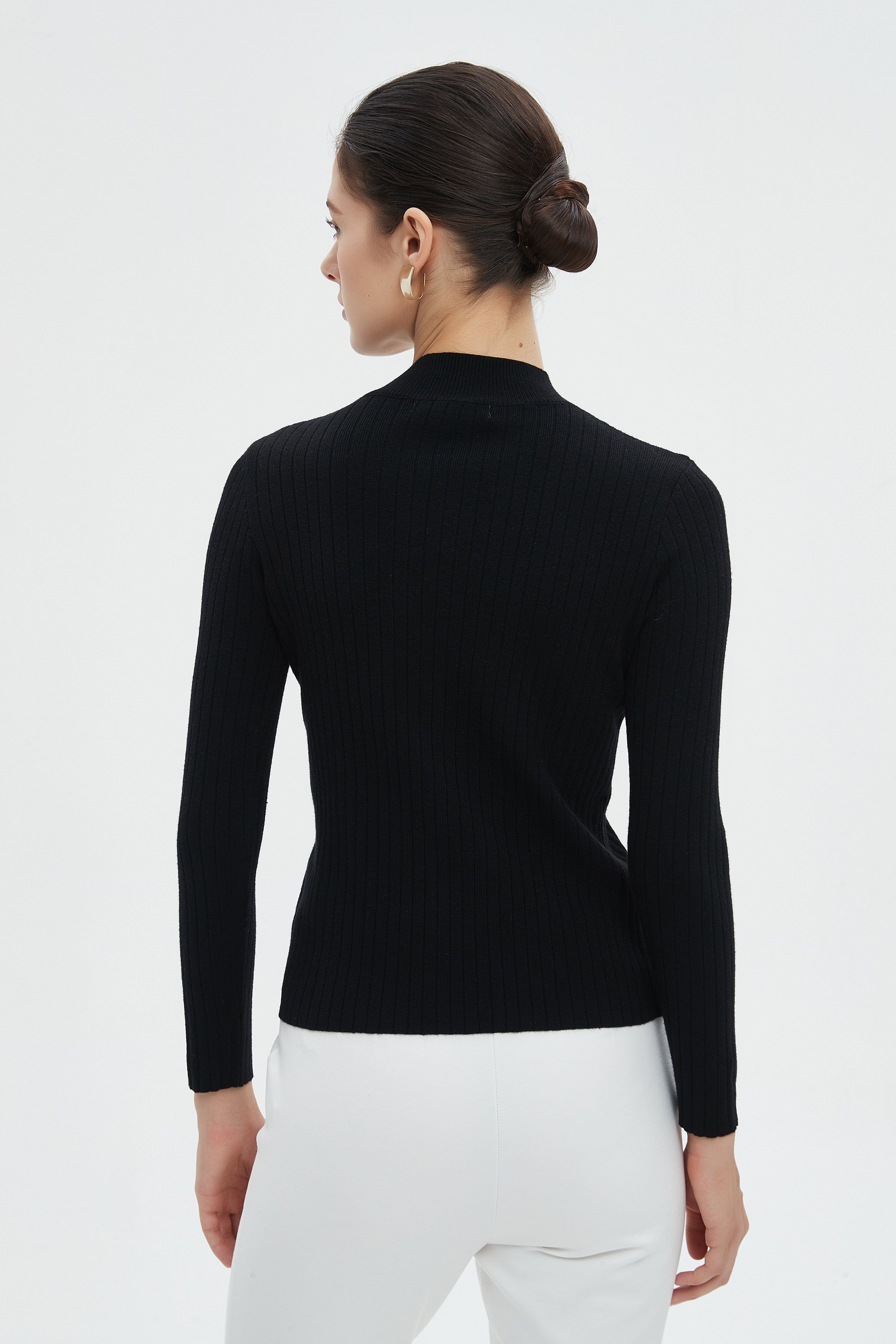 ميكا بلوزة نسائية شتوية بأكمام طويلة سادة