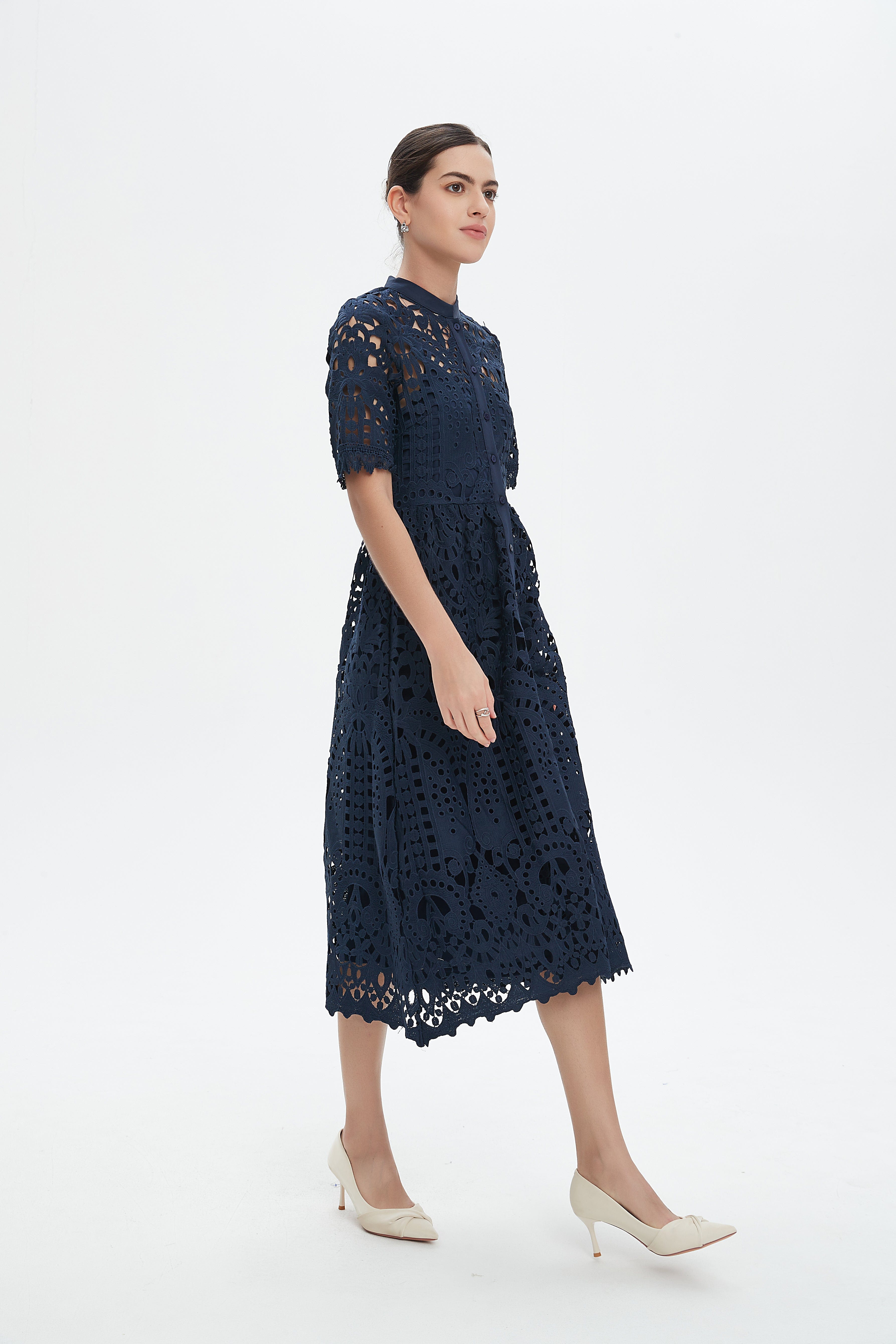 نتشي فستان ميدي  دانتيل نسائي بأكمام قصيرة مخرمة