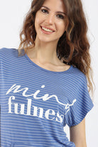 كارينا طقم بيجامة مخطط بلوزة نص كم وبنطلون أزرق غامق