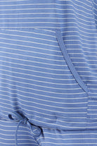 كارينا طقم بيجامة مخطط بلوزة نص كم وبنطلون أزرق غامق