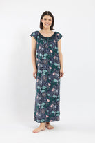كارينا ثوب نوم مطبوع مزين بدانتيل أزرق غامق