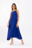 كارينا فستان سادة حمالات واسع نسائي