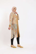 كارينا فستان منقوش كم طويل مطرز من الأمام نسائي ملون