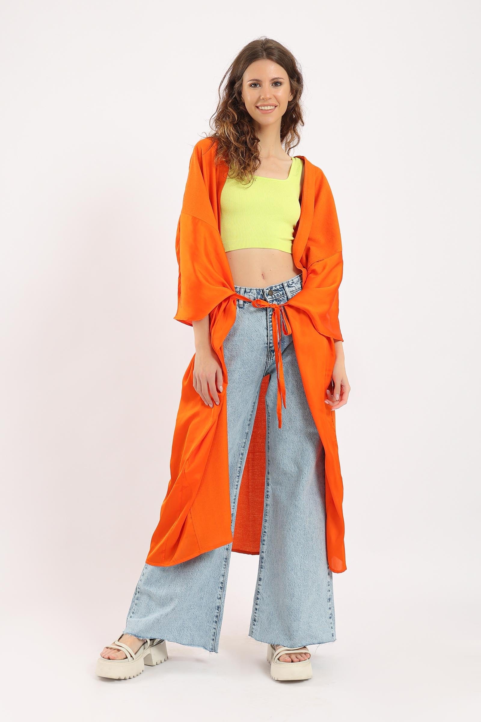 كارينا كيمونو سادة طويل واسع برباط بأكمام طويلة