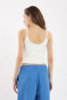 كارينا تانك توب مضلع برقبة دائرية حمالات