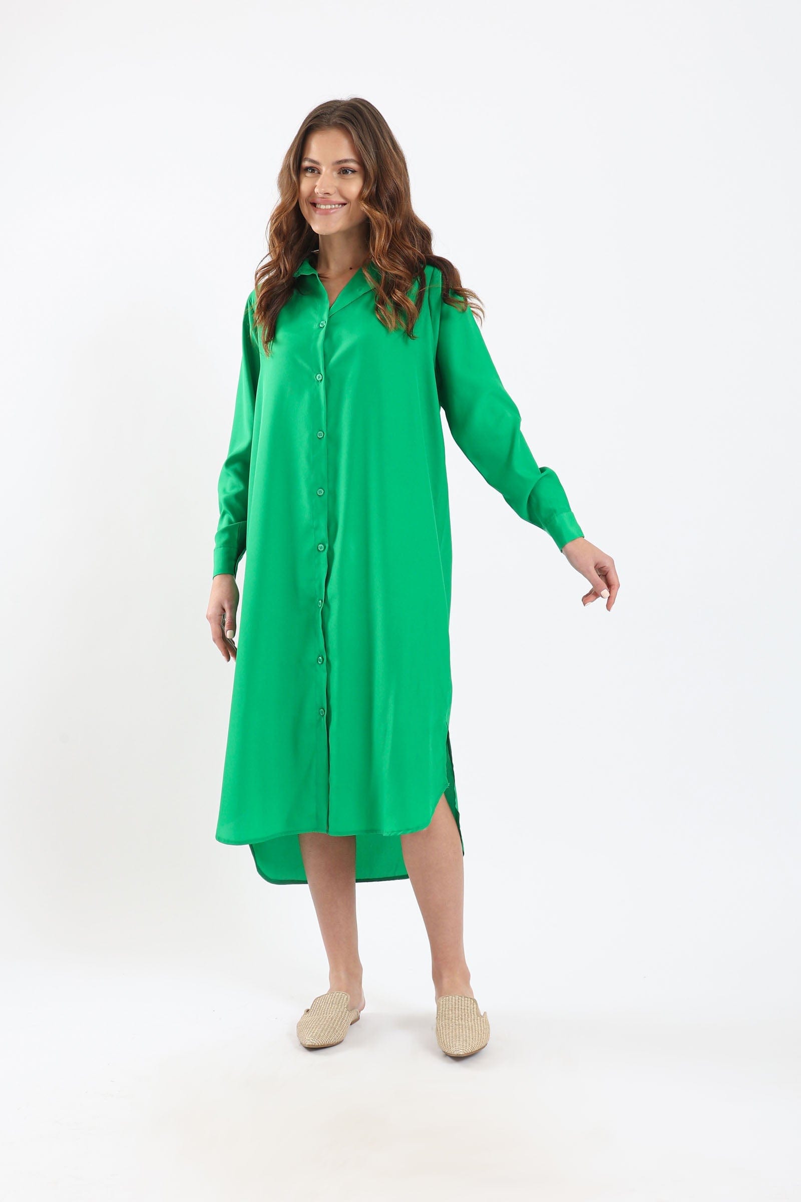 كارينا فستان قميص ميدي بأزرار أمامية بأكمام طويلة