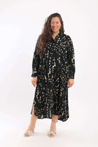 كارينا فستان ناعم ميدي بنمط منقط بأزرار أمامية نسائي ملون