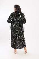 كارينا فستان ناعم ميدي بنمط منقط بأزرار أمامية نسائي ملون