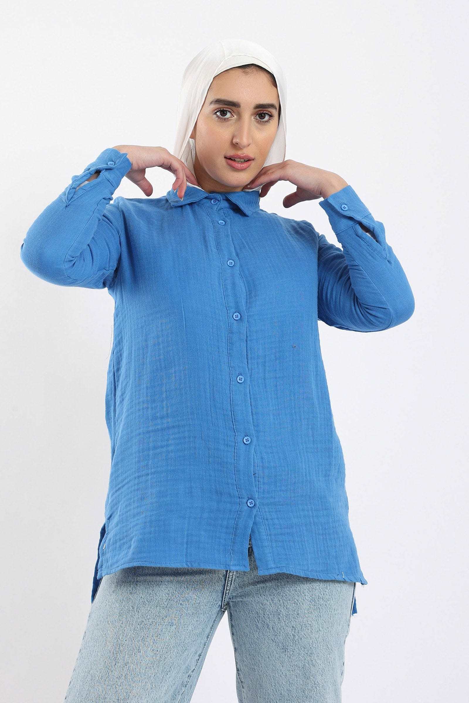 قميص واسع سادة بأزرار أمامية نسائي