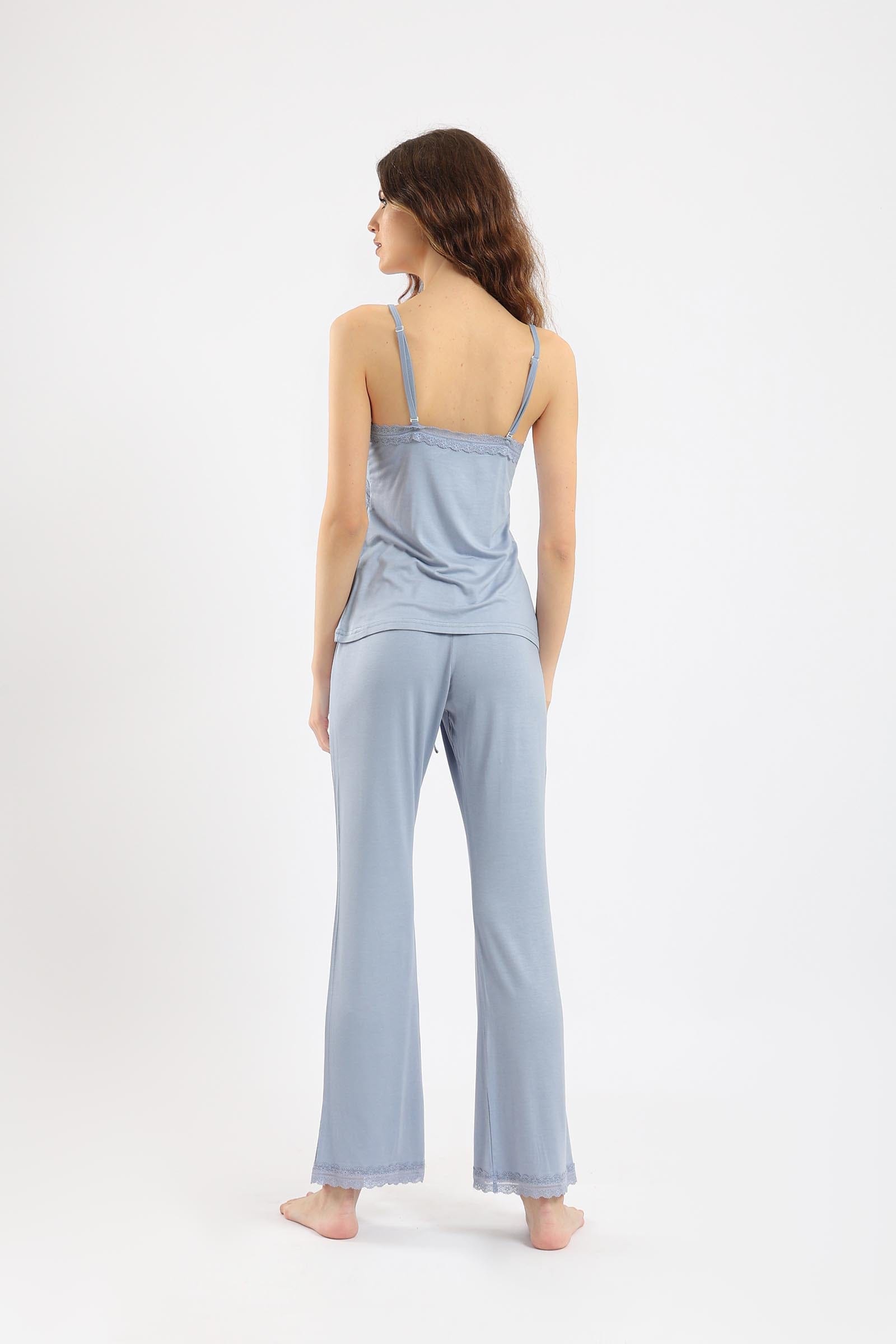 كارينا طقم بيجامة مريحة بلوزة حمالات وبنطلون