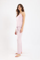 كارينا طقم بيجامة مريحة بلوزة حمالات وبنطلون