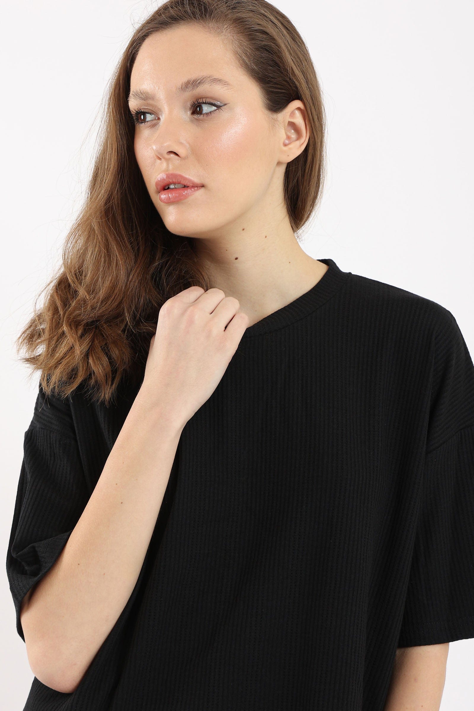 كارينا طقم بيجامة تيشيرت برقبة دائرية مضلعة مع شورت