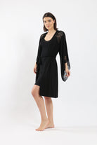 كارينا روب مزين بالدانتيل نص كم