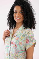 كارينا قميص نوم طويل مطبوع بأزرار أمامية ملون