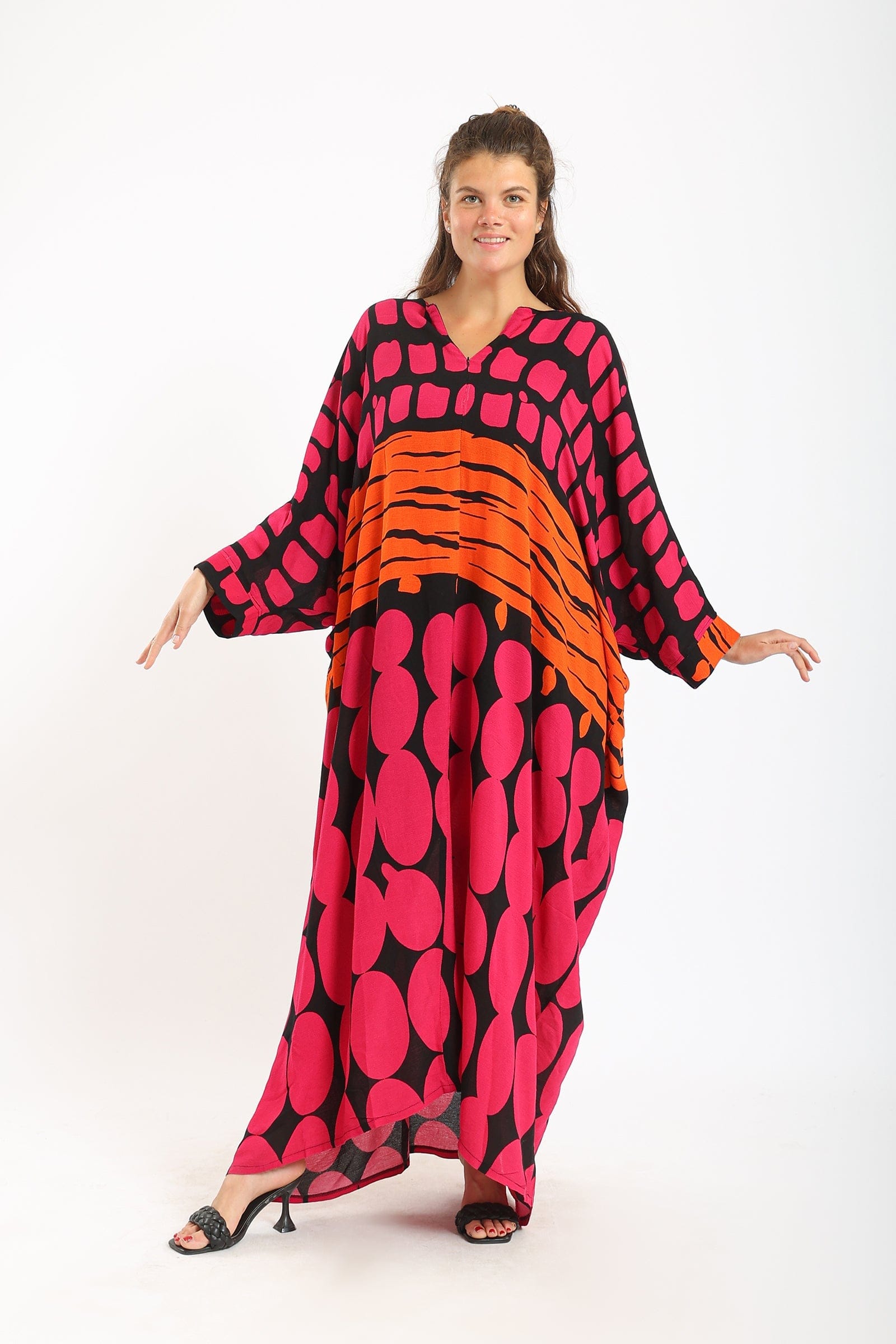 كارينا فستان ماكسي أوفر سايز منقوش كم طويل مقاس موحد