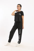 كارينا طقم بيجامة تيشيرت نص كم وبنطلون