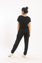 كارينا طقم بيجامة تيشيرت نص كم وبنطلون