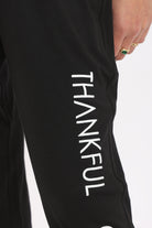 كارينا طقم بيجامة تيشيرت نص كم وبنطلون