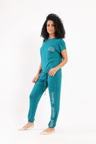 كارينا طقم بيجامة تيشيرت نص كم وبنطلون