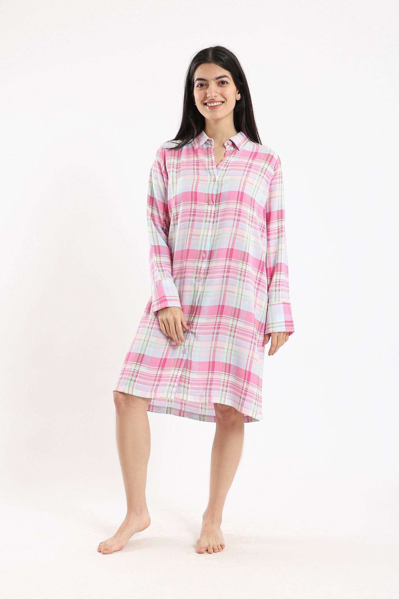 كارينا قميص نسائي طويل للنوم كاروهات ملون