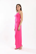 كارينا طقم بيجامة بلوزة بحمالات قابلة للتعديل وبنطلون سادة