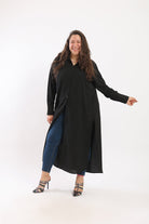 كارينا قميص طويل سادة بقصة ضيقة كم طويل