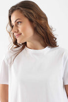 كارينا تيشيرت نص كم سادة نسائي