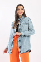 كارينا قميص اوفر سايز جينز بجيب من الأمام أزرق