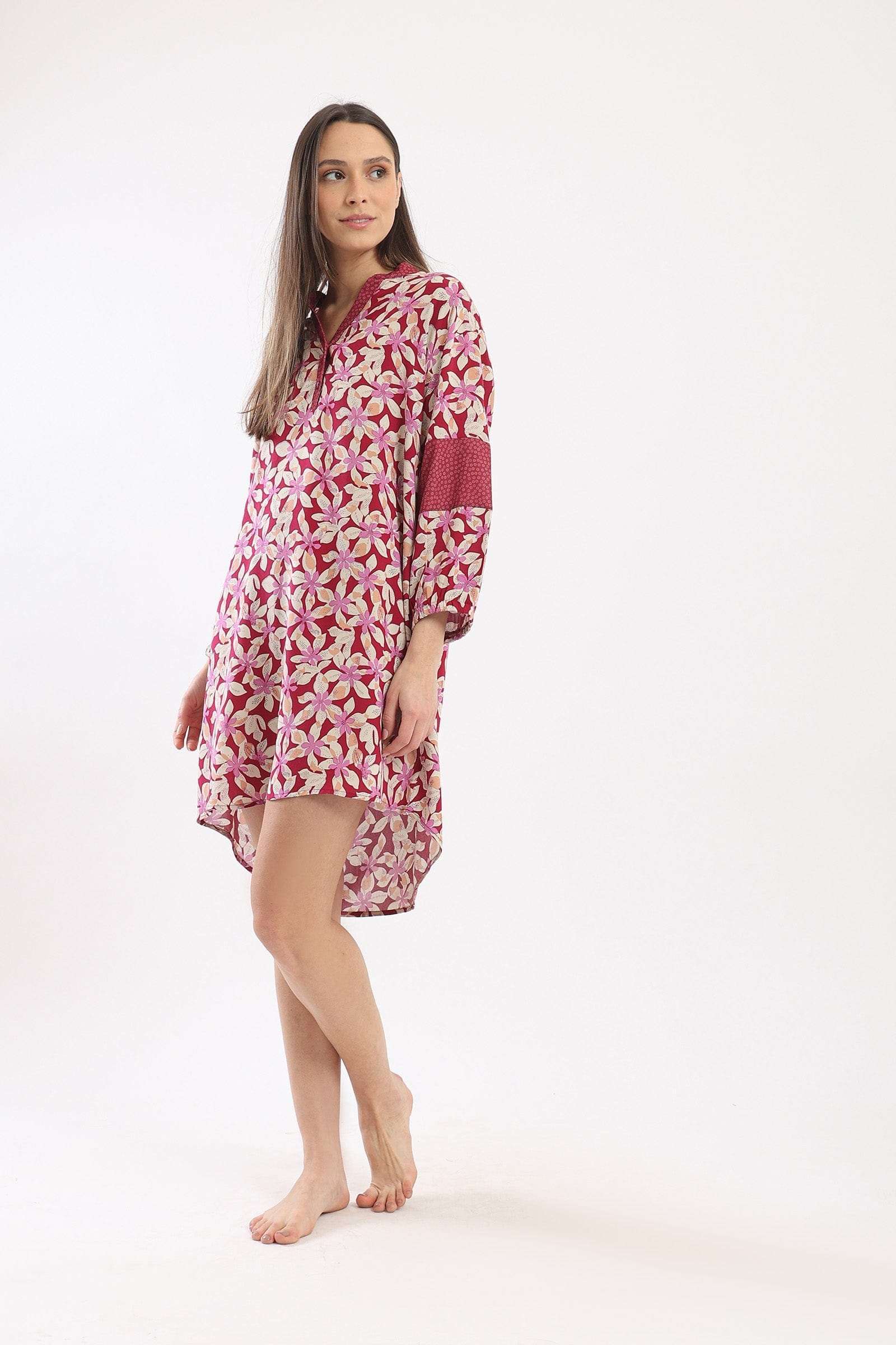 كارينا فستان نوم نسائي مزهر طويل من الخلف ملون