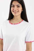 كارينا طقم بيجامة تيشيرت وليقنز سليم منقوش أبيض