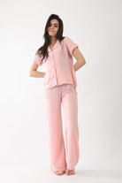 كارينا طقم بيجامة قميص بياقة كم قصير وبنطلون