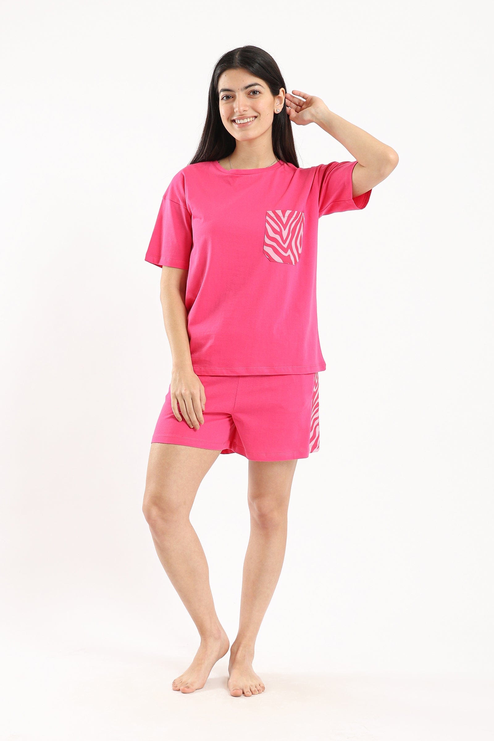 كارينا طقم بيجامة تيشيرت وبنطلون بطبعة حمار وحشي وردي