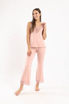 كارينا طقم بيجامة دانتيل بحمالات مع بنطلون