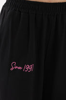 كارينا طقم بيجامة توب كت وبنطلون بطبعات